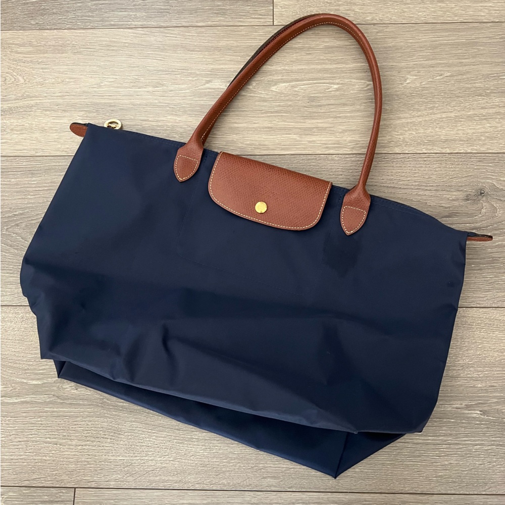 Longchamp Le Pliage Nylon Shoulder Tote in Marine